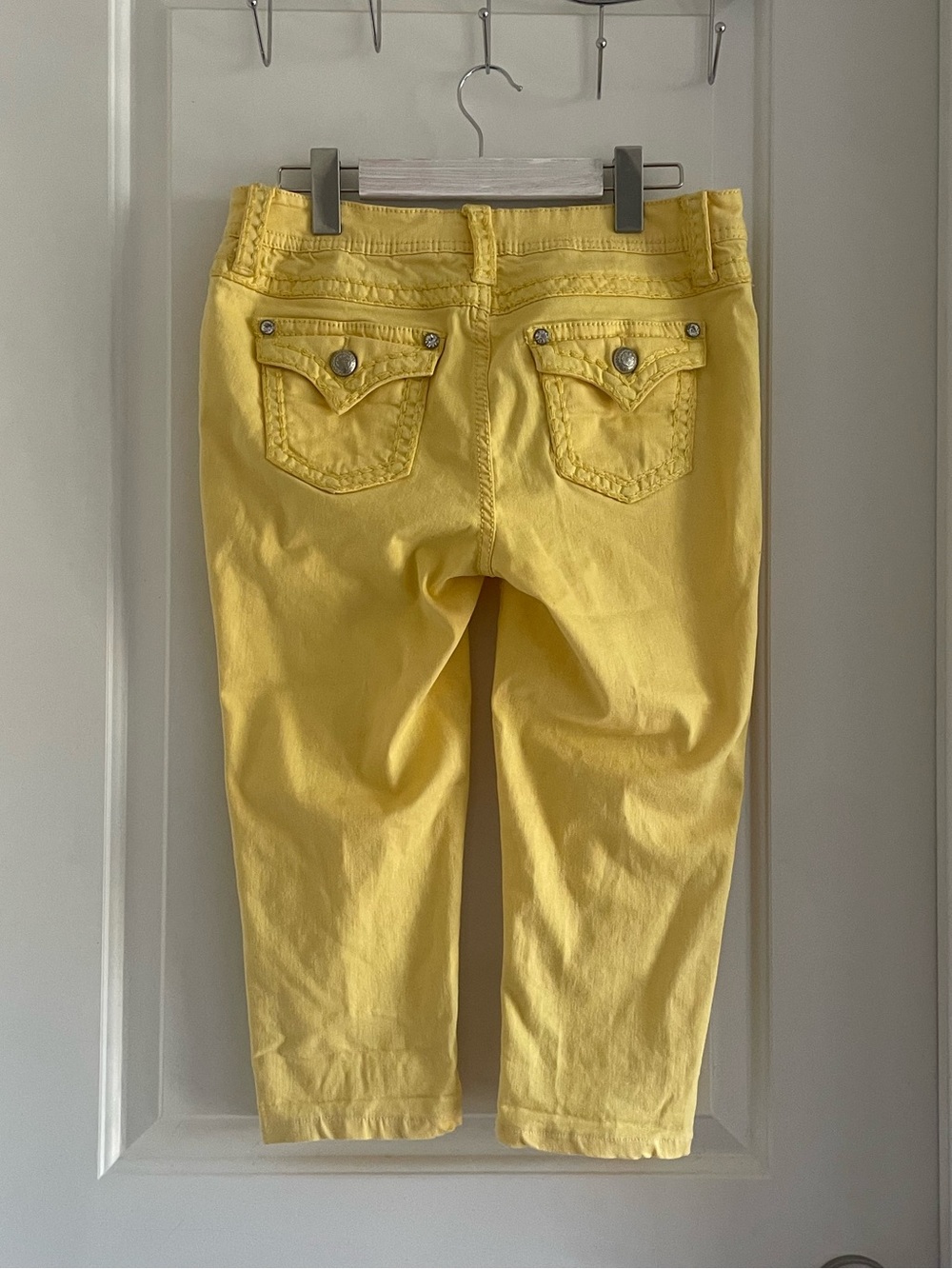 Y2K Suko Jeans Yellow Capri Pants